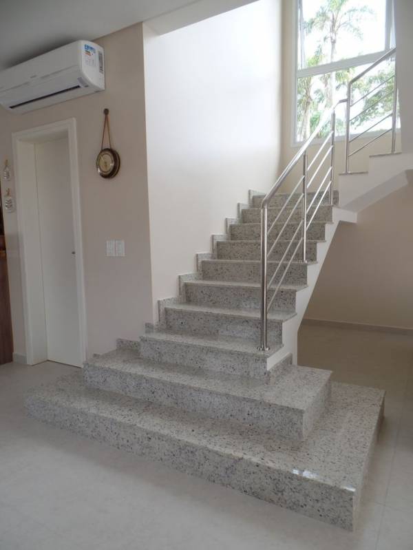 Empresa de Escada de Granito Branco Peruíbe - Escada de Granito com Porcelanato